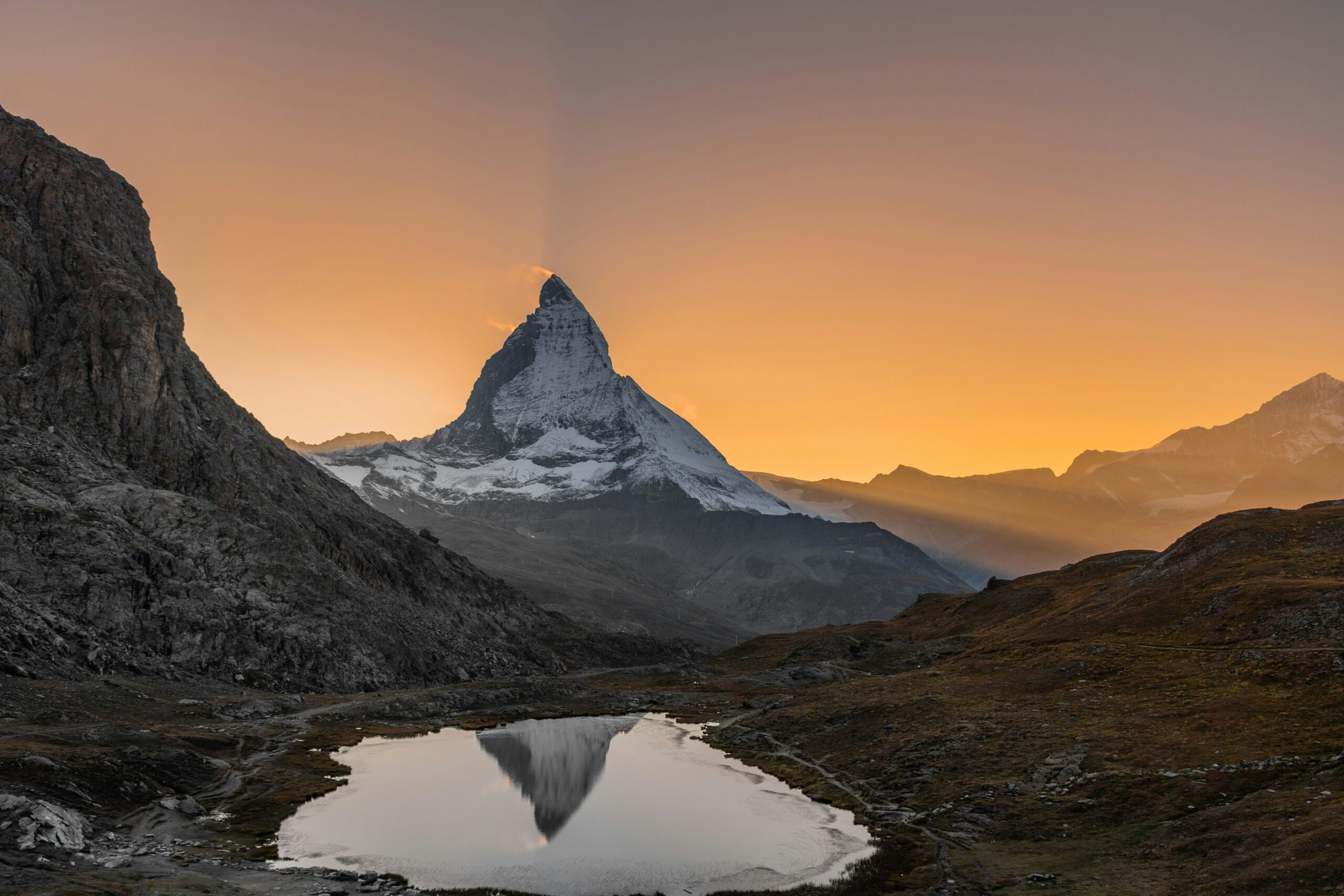 Montagne au coucher de soleil